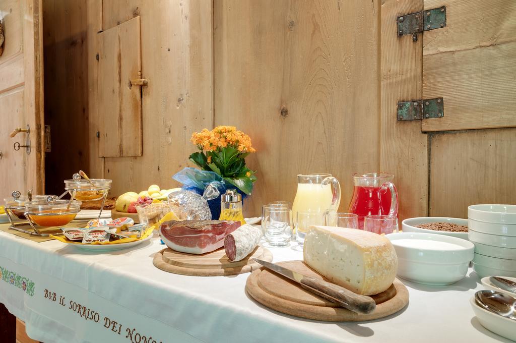 B&B Il Sorriso Dei Nonni Пракорно-ди-Рабби Экстерьер фото
